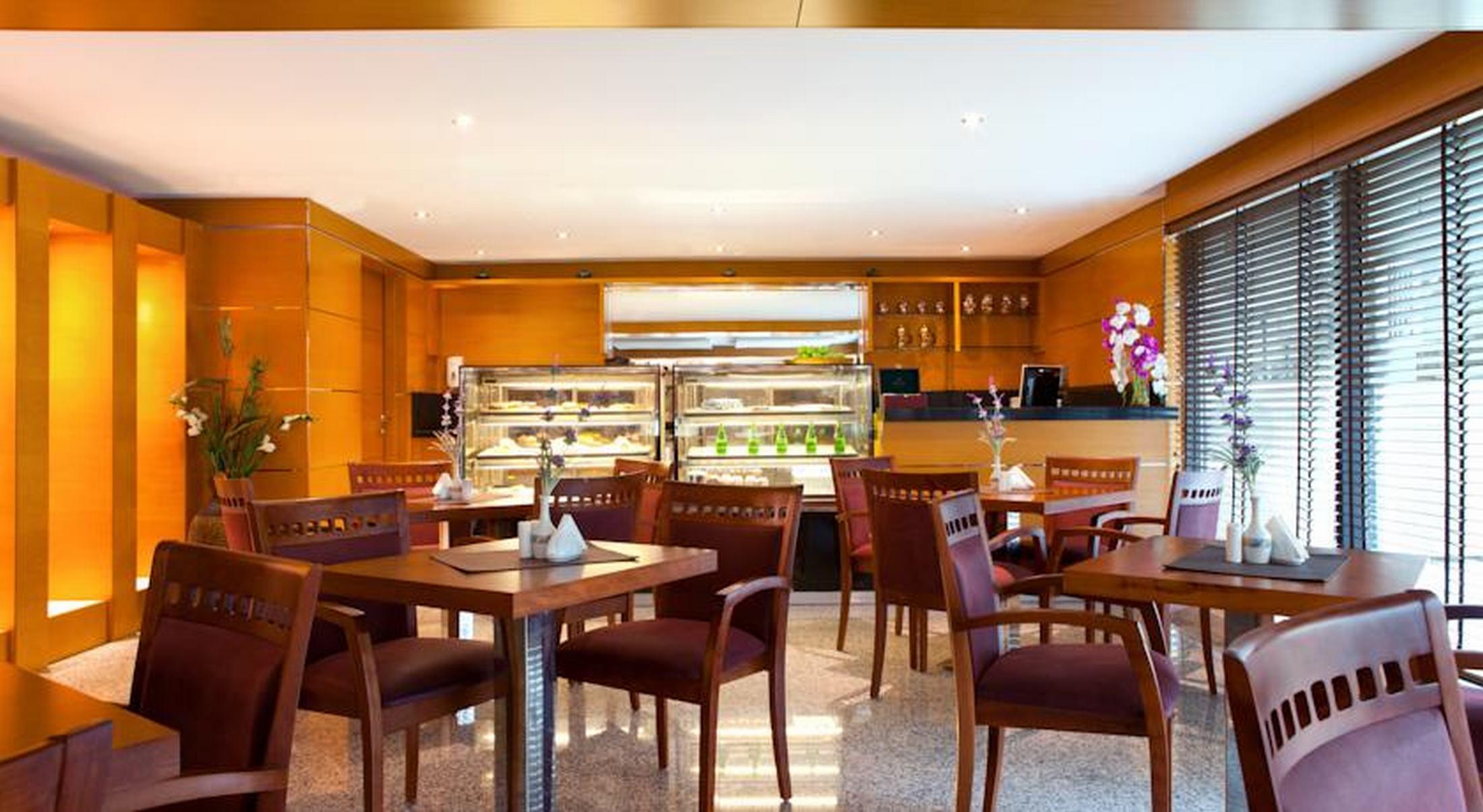 Golden Sands Hotel Apartments Dubai Restaurant bilde